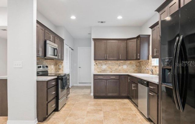 10744 CREEK DRIVE, Alachua, FL 32615