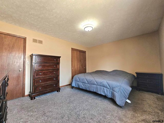 2600 Northwest 52nd Street, Lincoln, NE 68524