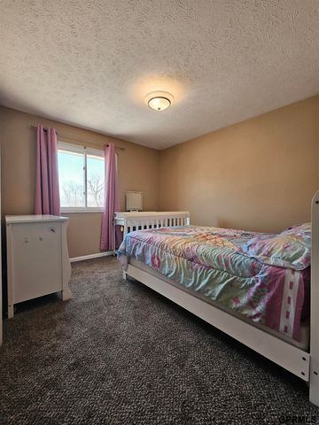 2600 Northwest 52nd Street, Lincoln, NE 68524