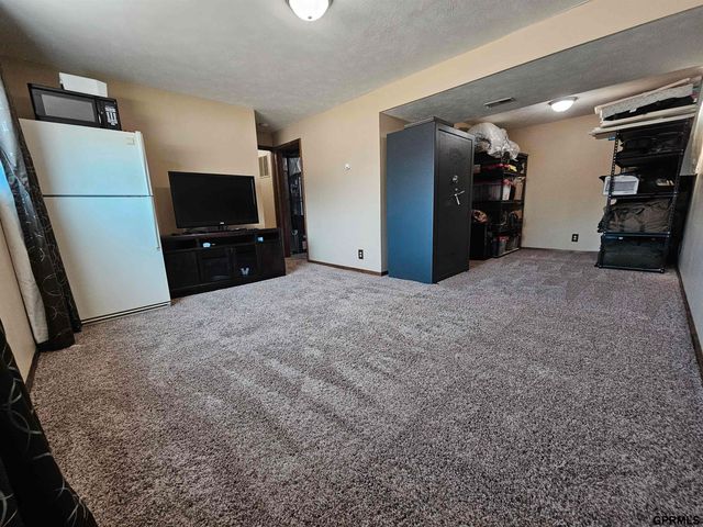 2600 Northwest 52nd Street, Lincoln, NE 68524