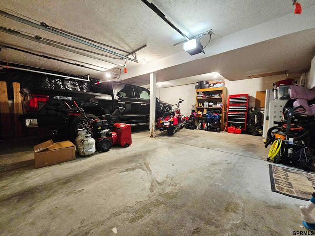 2600 Northwest 52nd Street, Lincoln, NE 68524