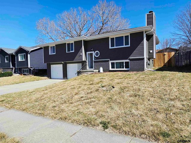 2600 Northwest 52nd Street, Lincoln, NE 68524