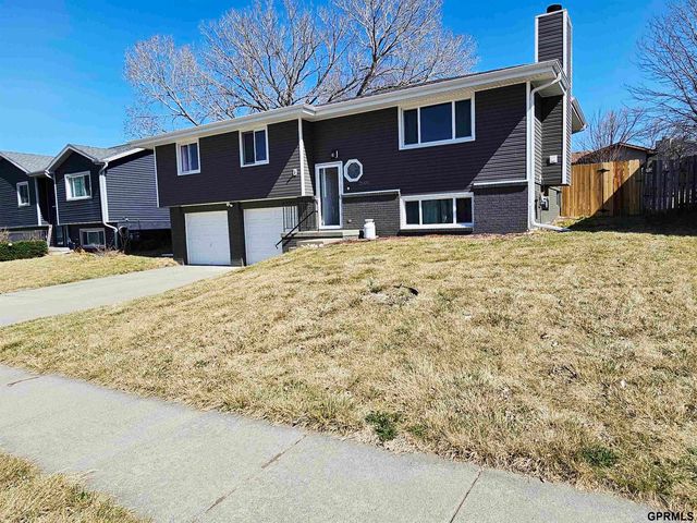2600 Northwest 52nd Street, Lincoln, NE 68524