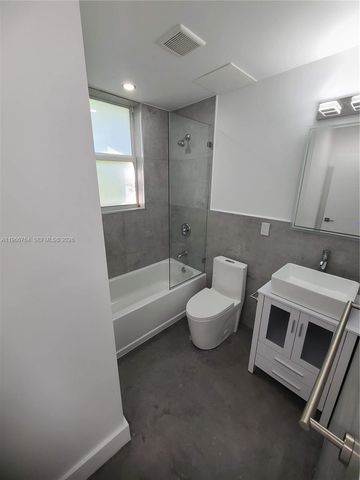 825 Michigan Ave 7, Miami Beach, FL 33139