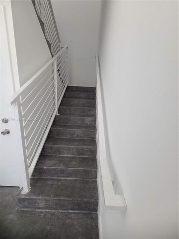 825 Michigan Ave 7, Miami Beach, FL 33139