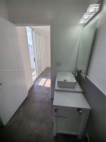 825 Michigan Ave 7, Miami Beach, FL 33139