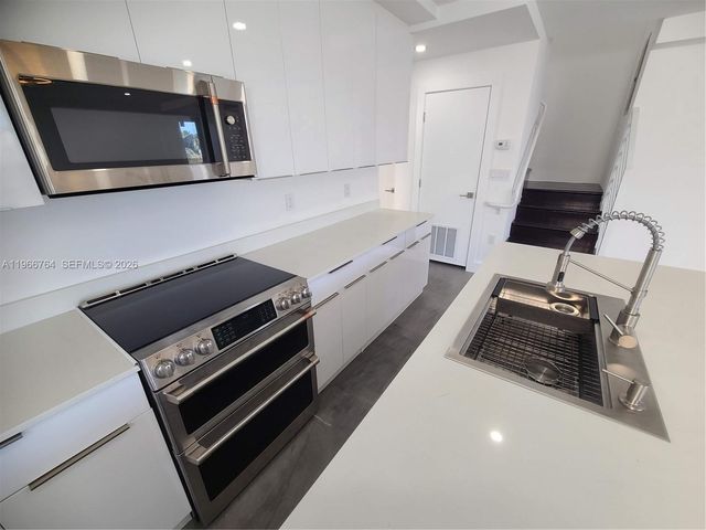 825 Michigan Ave 7, Miami Beach, FL 33139