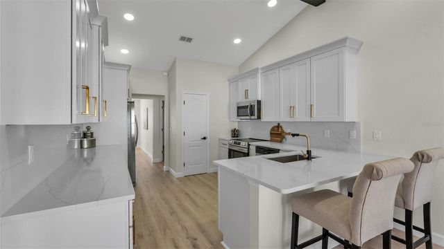 6743 HIGHLANDS CREEK BOULEVARD, Lakeland, FL 33813