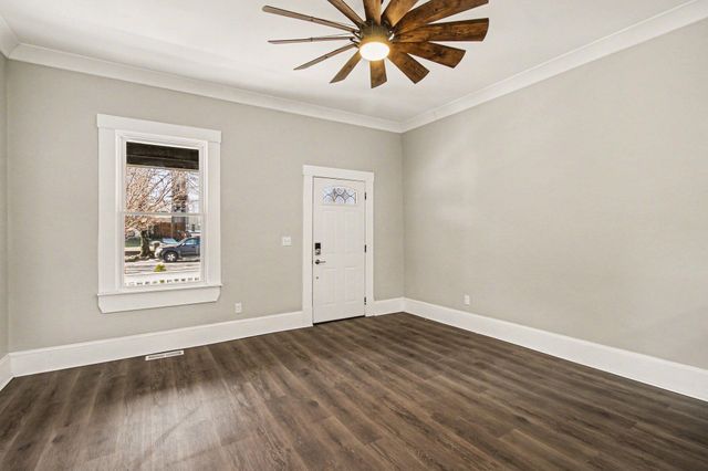 1324 Scott Street, Covington, KY 41011