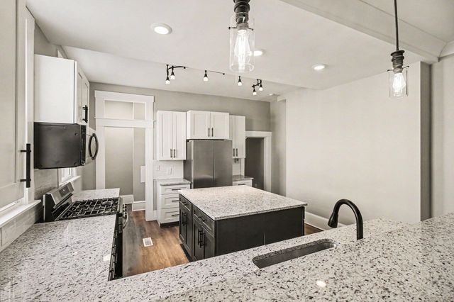 1324 Scott Street, Covington, KY 41011