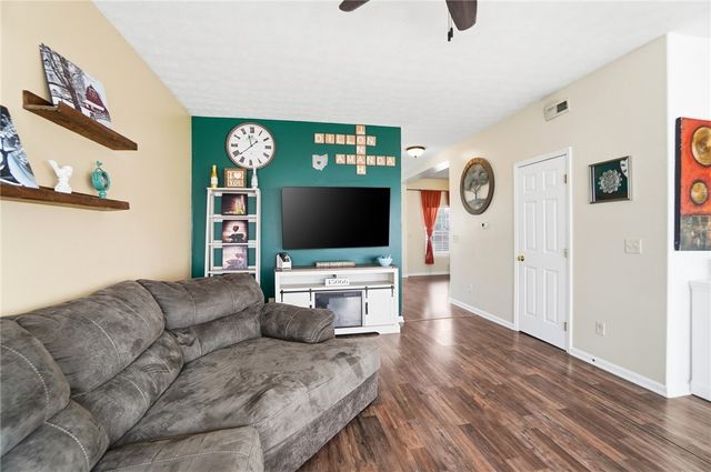 70 E Long Meadow Drive, Springboro, OH 45066
