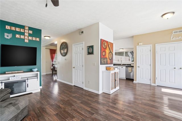70 E Long Meadow Drive, Springboro, OH 45066