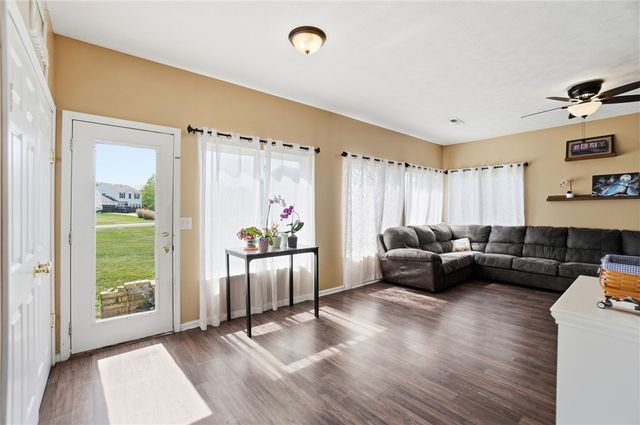 70 E Long Meadow Drive, Springboro, OH 45066
