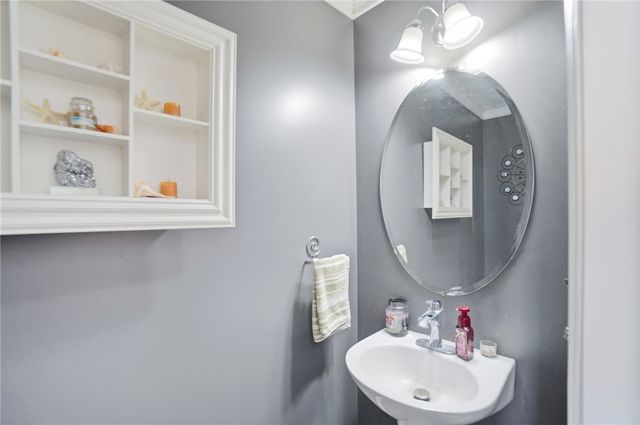 70 E Long Meadow Drive, Springboro, OH 45066