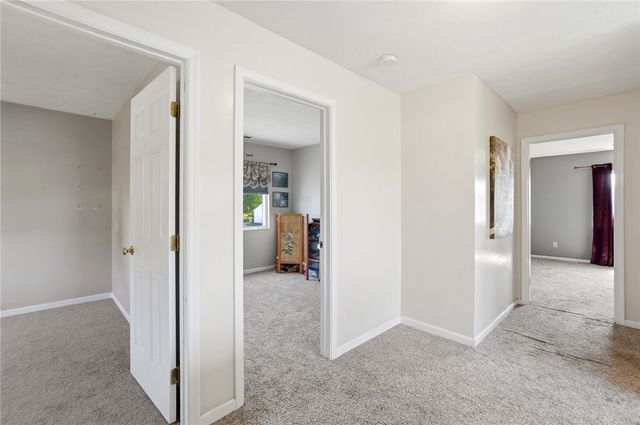 70 E Long Meadow Drive, Springboro, OH 45066