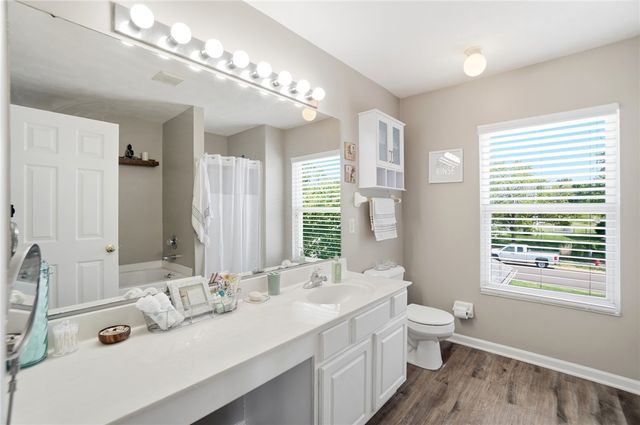 70 E Long Meadow Drive, Springboro, OH 45066