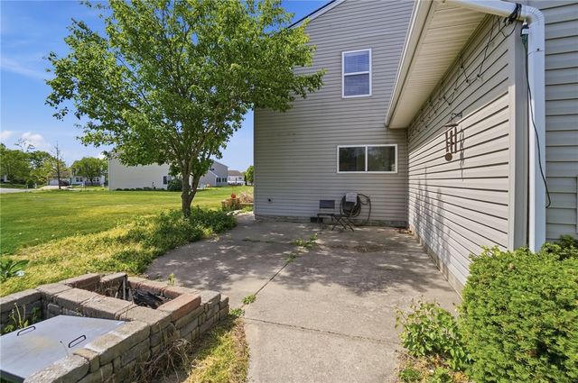 70 E Long Meadow Drive, Springboro, OH 45066