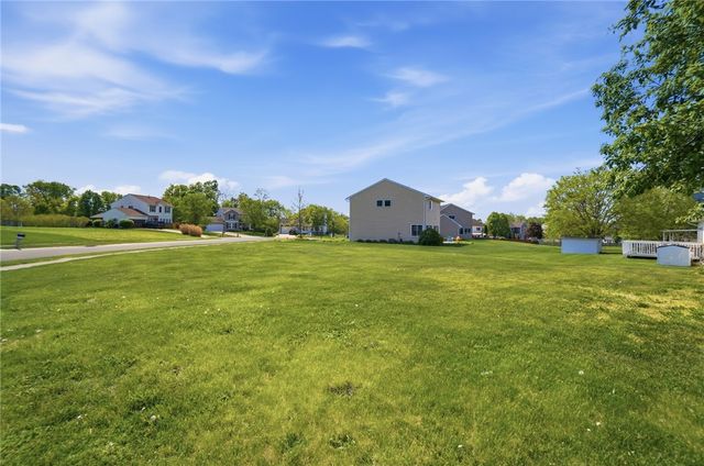 70 E Long Meadow Drive, Springboro, OH 45066