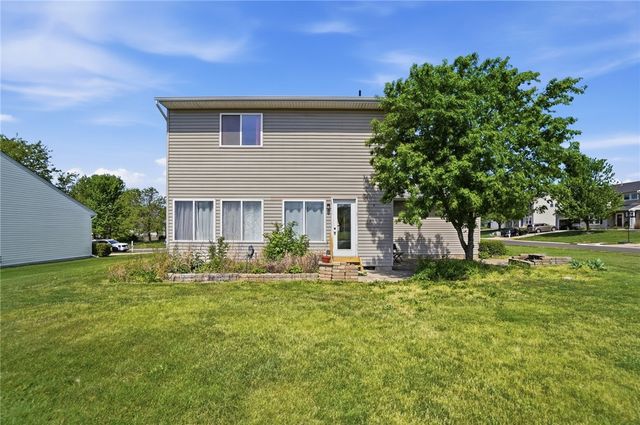 70 E Long Meadow Drive, Springboro, OH 45066