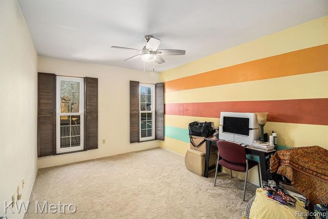 25062 Oakbrooke Drive, Southfield, MI 48033