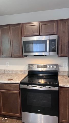 13849 N Fairwood Drive, Camby, IN 46113