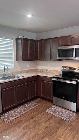 13849 N Fairwood Drive, Camby, IN 46113