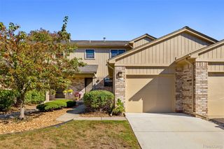 41600 Janet Drive, Clinton Charter Township, MI 48038