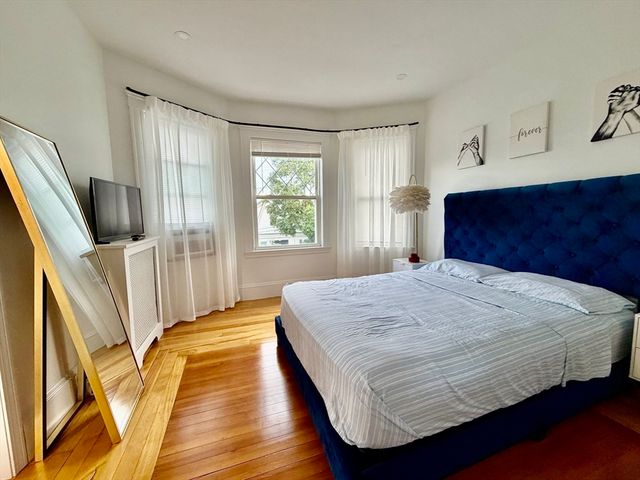 22 James St 24, Quincy, MA 02169