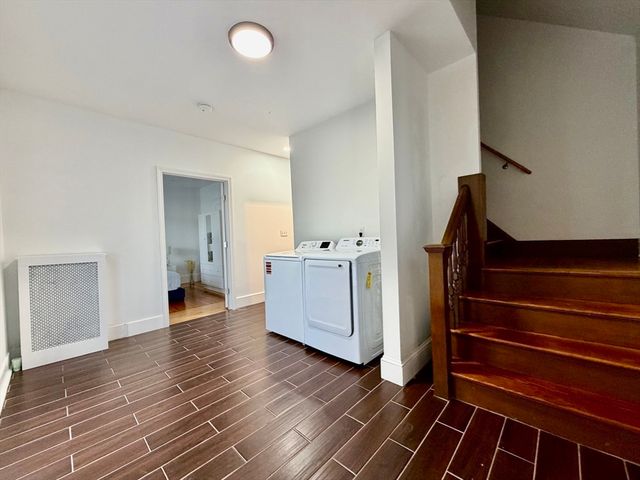 22 James St 24, Quincy, MA 02169
