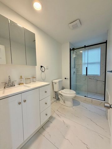 22 James St 24, Quincy, MA 02169
