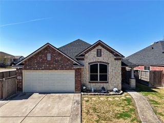 300 Nicklaus Dr, Portland, TX 78374