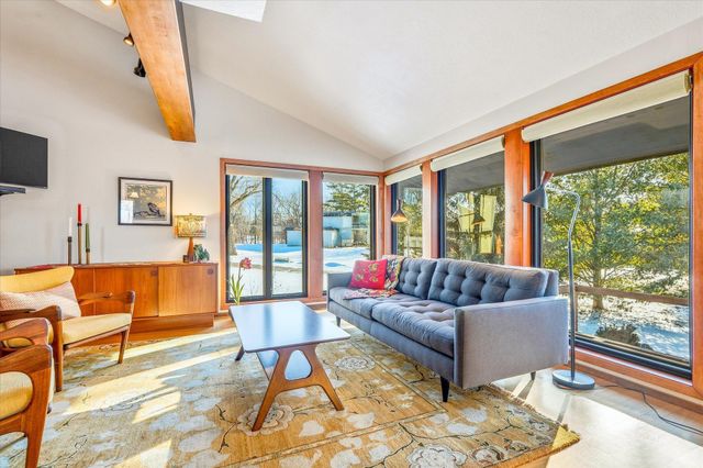 W12496 850th Avenue, River Falls, WI 54022