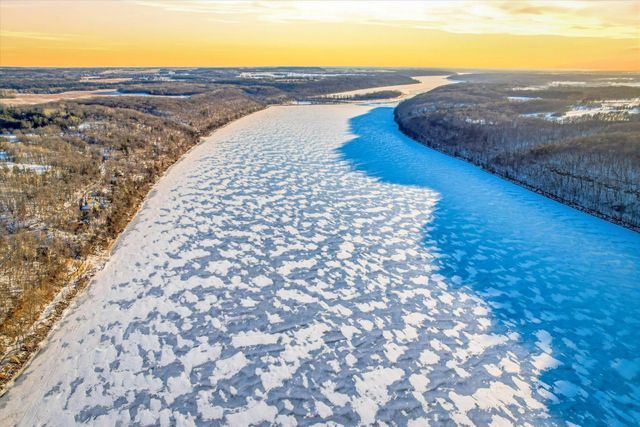 W12496 850th Avenue, River Falls, WI 54022