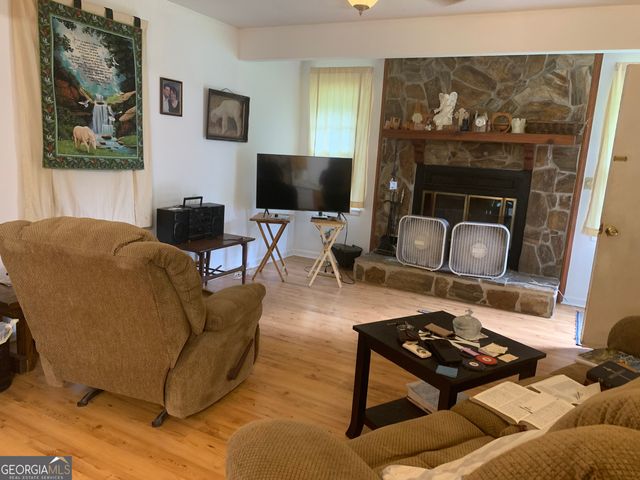 5156 Hiram Lithia Springs Road, Powder Springs, GA 30127