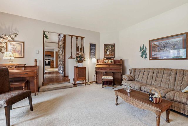 E2425 LAMPLIGHTER LANE, Waupaca, WI 54981