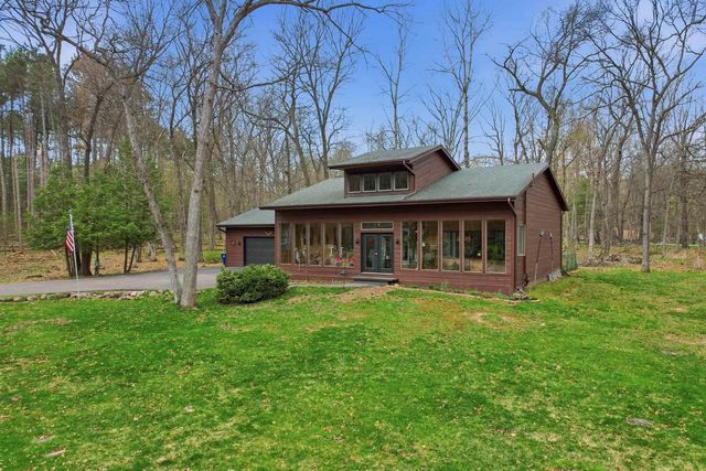 E2425 LAMPLIGHTER LANE, Waupaca, WI 54981