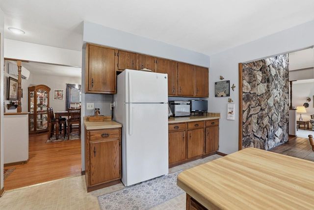 E2425 LAMPLIGHTER LANE, Waupaca, WI 54981