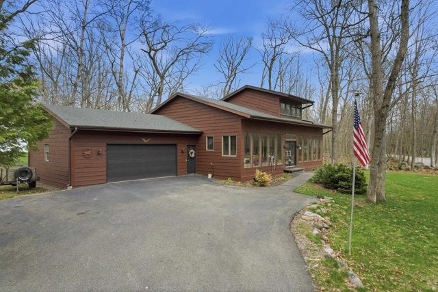 E2425 LAMPLIGHTER LANE, Waupaca, WI 54981