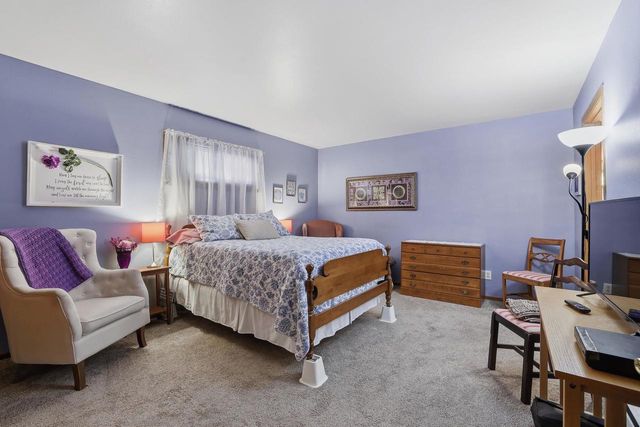 E2425 LAMPLIGHTER LANE, Waupaca, WI 54981