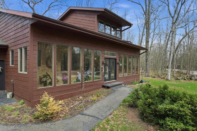 E2425 LAMPLIGHTER LANE, Waupaca, WI 54981