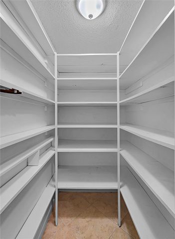 300 Trailview Drive, Woodway, TX 76712