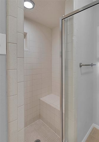 300 Trailview Drive, Woodway, TX 76712