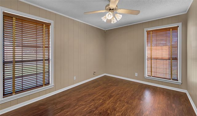 300 Trailview Drive, Woodway, TX 76712