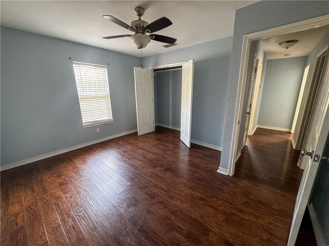 702 Jefferson St, Alice, TX 78332