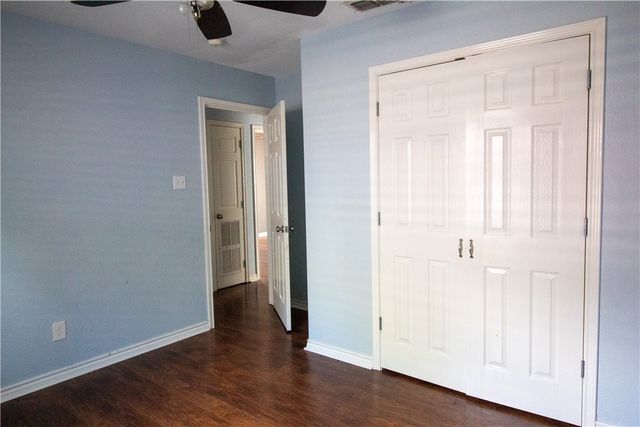 702 Jefferson St, Alice, TX 78332