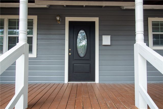 702 Jefferson St, Alice, TX 78332