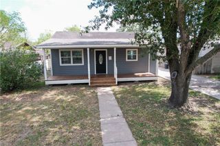 702 Jefferson St, Alice, TX 78332