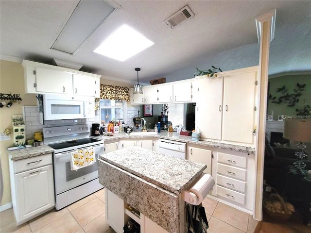 298 TOWNBRIDGE DRIVE, Haines City, FL 33844