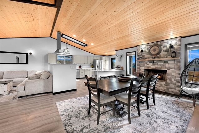 2448 Pheasant Way, Ferndale, WA 98248