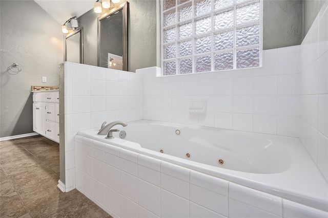 15909 Harts Mill Road, Edmond, OK 73013